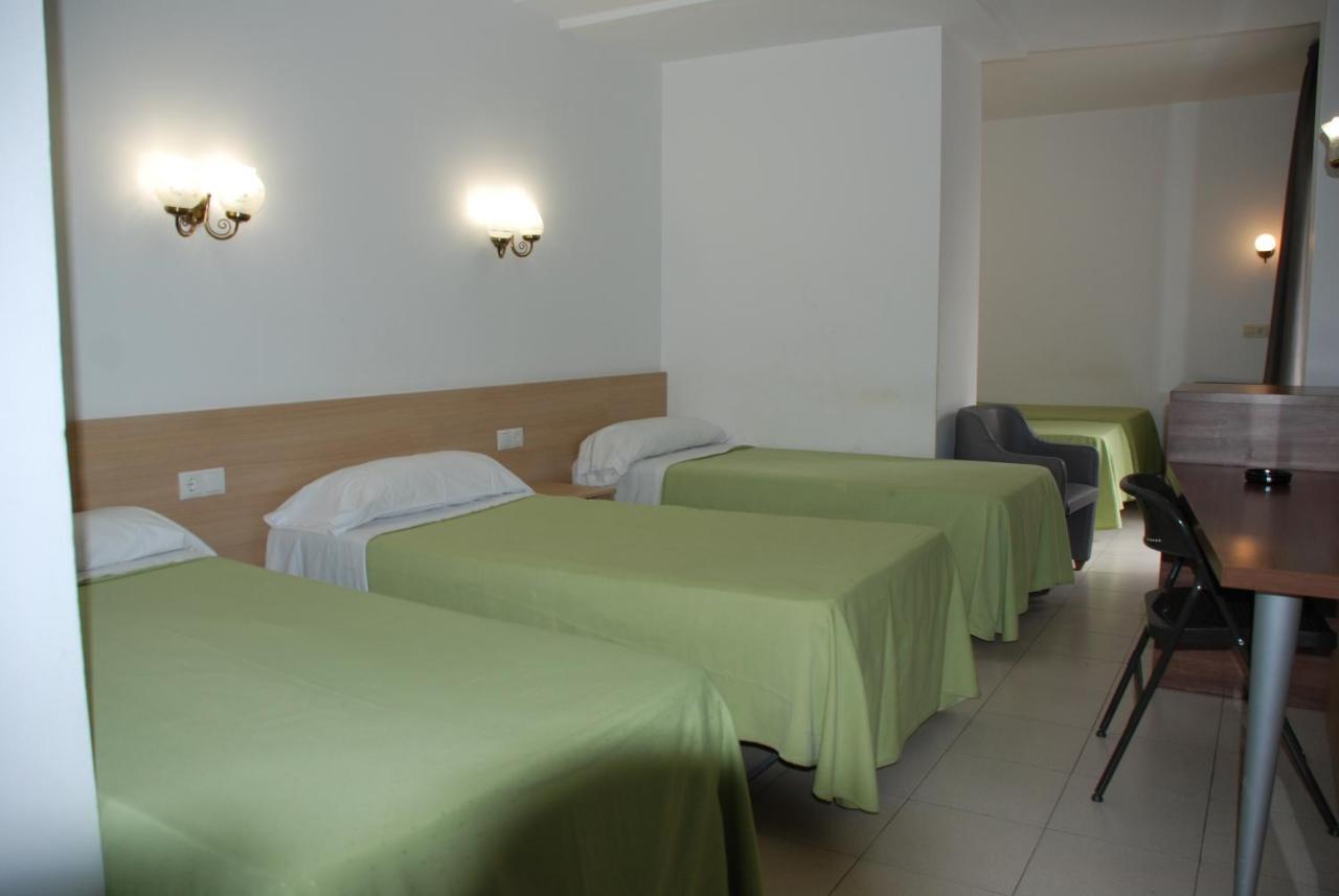 Hotel Armonia Lloret de Mar Exteriör bild