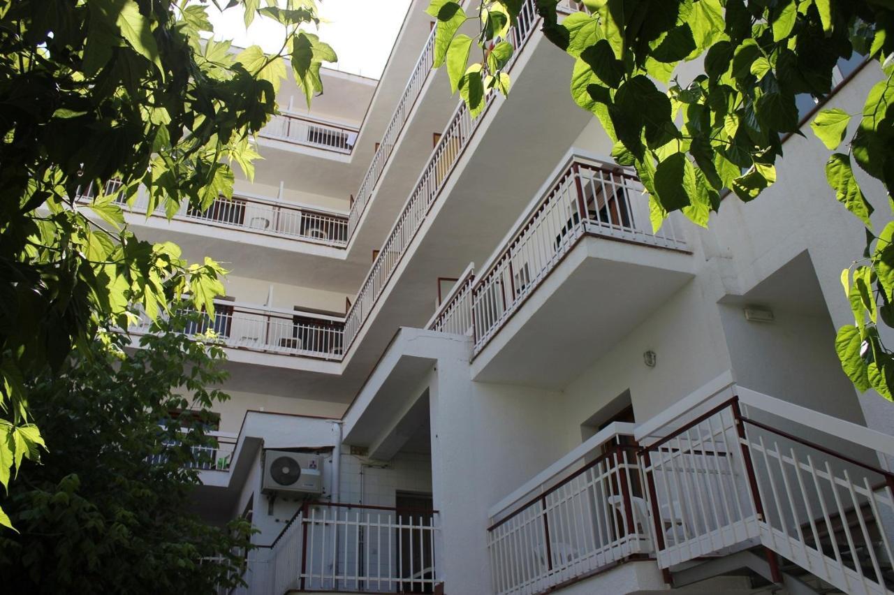 Hotel Armonia Lloret de Mar Exteriör bild